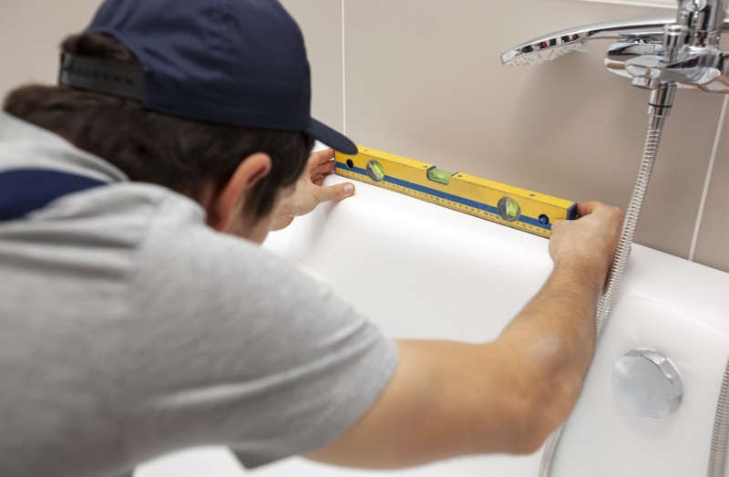 Instrukcja montażu niskiego brodzika Sestra Geberit - jak to zrobić?